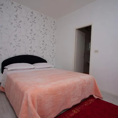 Guest House Burin Mlini Exterior photo