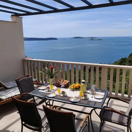 Guest House Burin Mlini Exterior photo