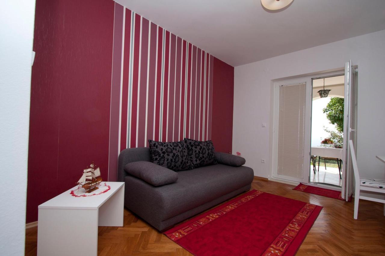 Apartment Burin Mlini