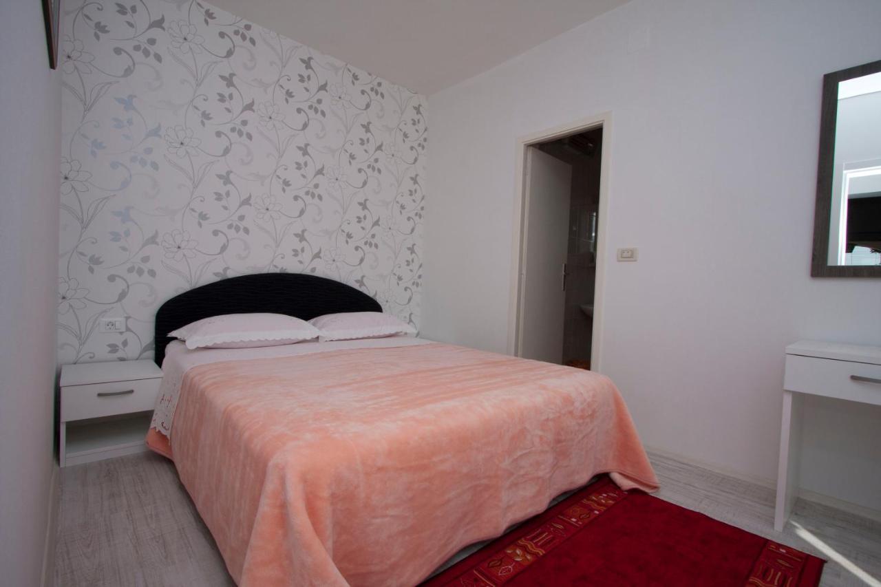 Burin Apartment *