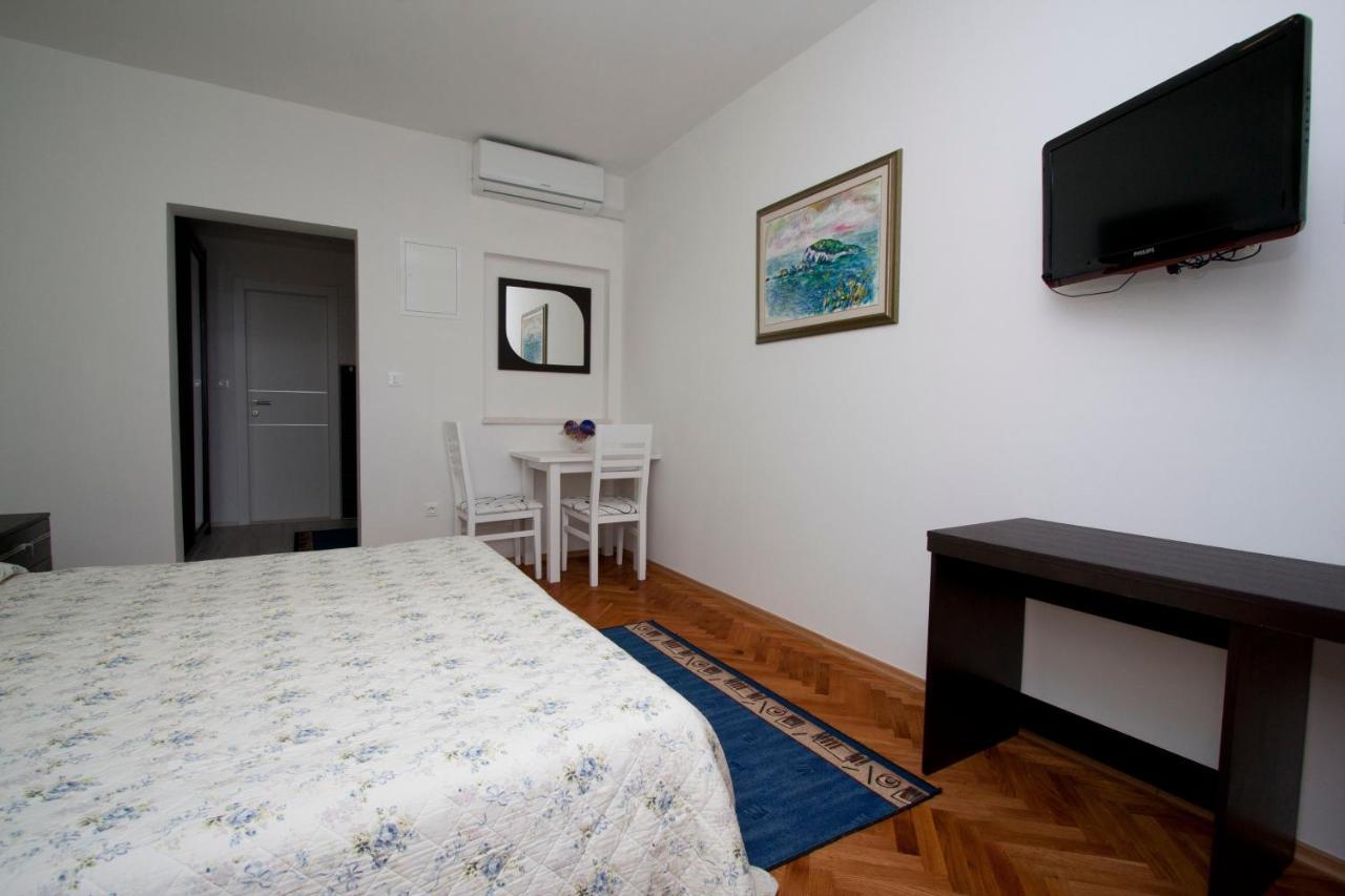 Apartment Burin *